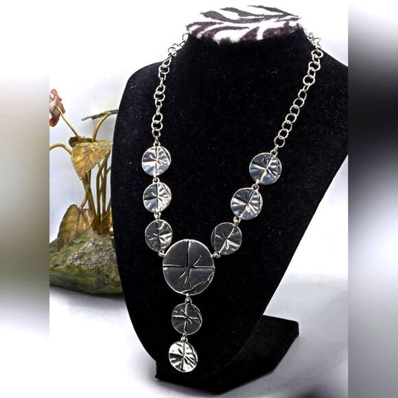 "5/$25" Silvertone Sand Dollar Disc Y Drop Adjustable Necklace - Picture 1 of 8